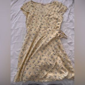 Hollister yellow floral mini dress